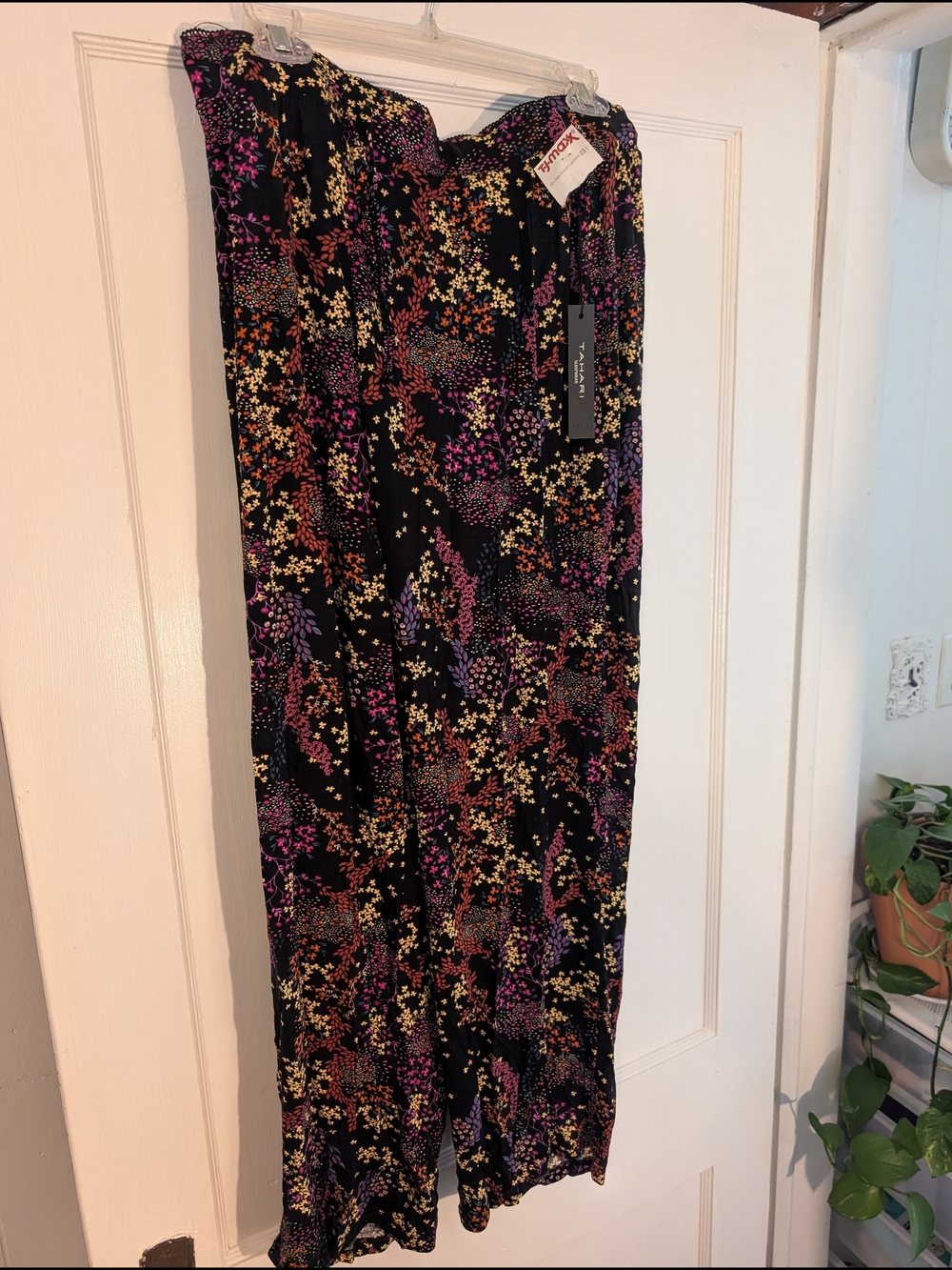 Tahari NWT Black Floral Print Pajama Pants with Multicolor Blossoms XL
